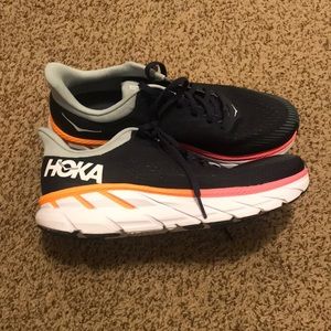 Hoka one one clifton 7 running shoes (worn once)